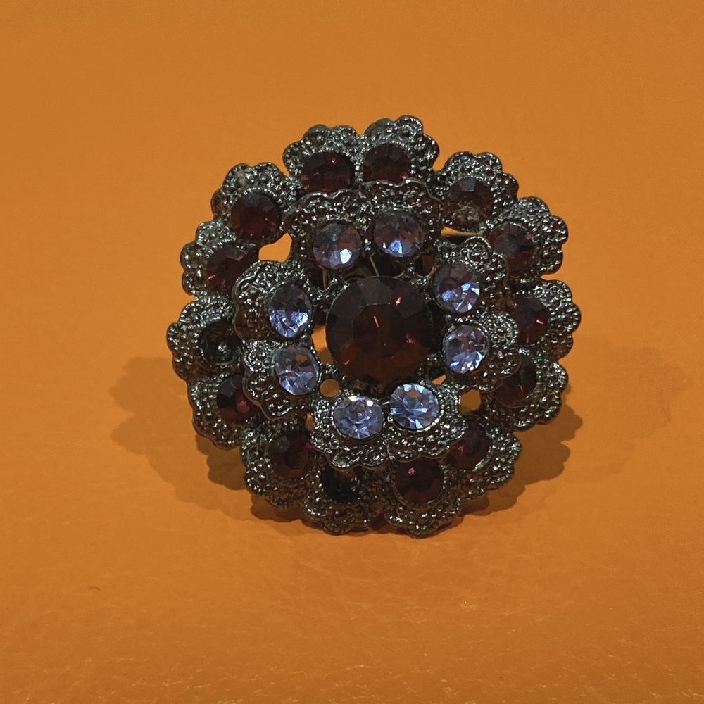 Silver & amethyst gemstone ring